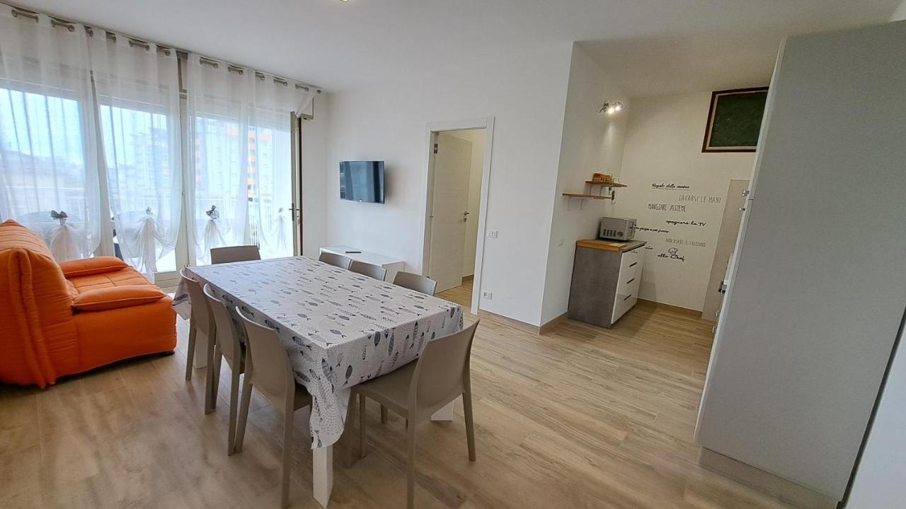 Vania Bibione Buitenkant foto