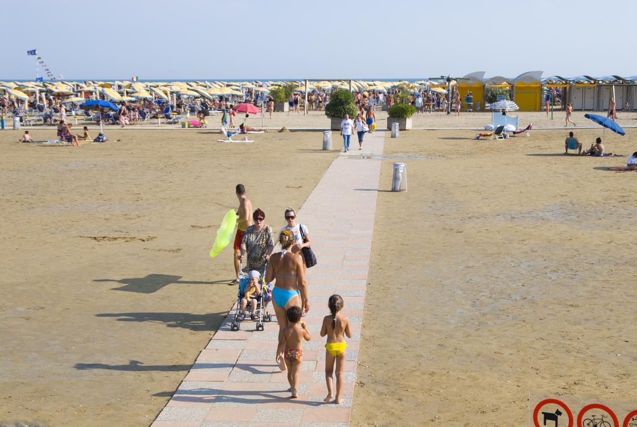 Vania Bibione Buitenkant foto