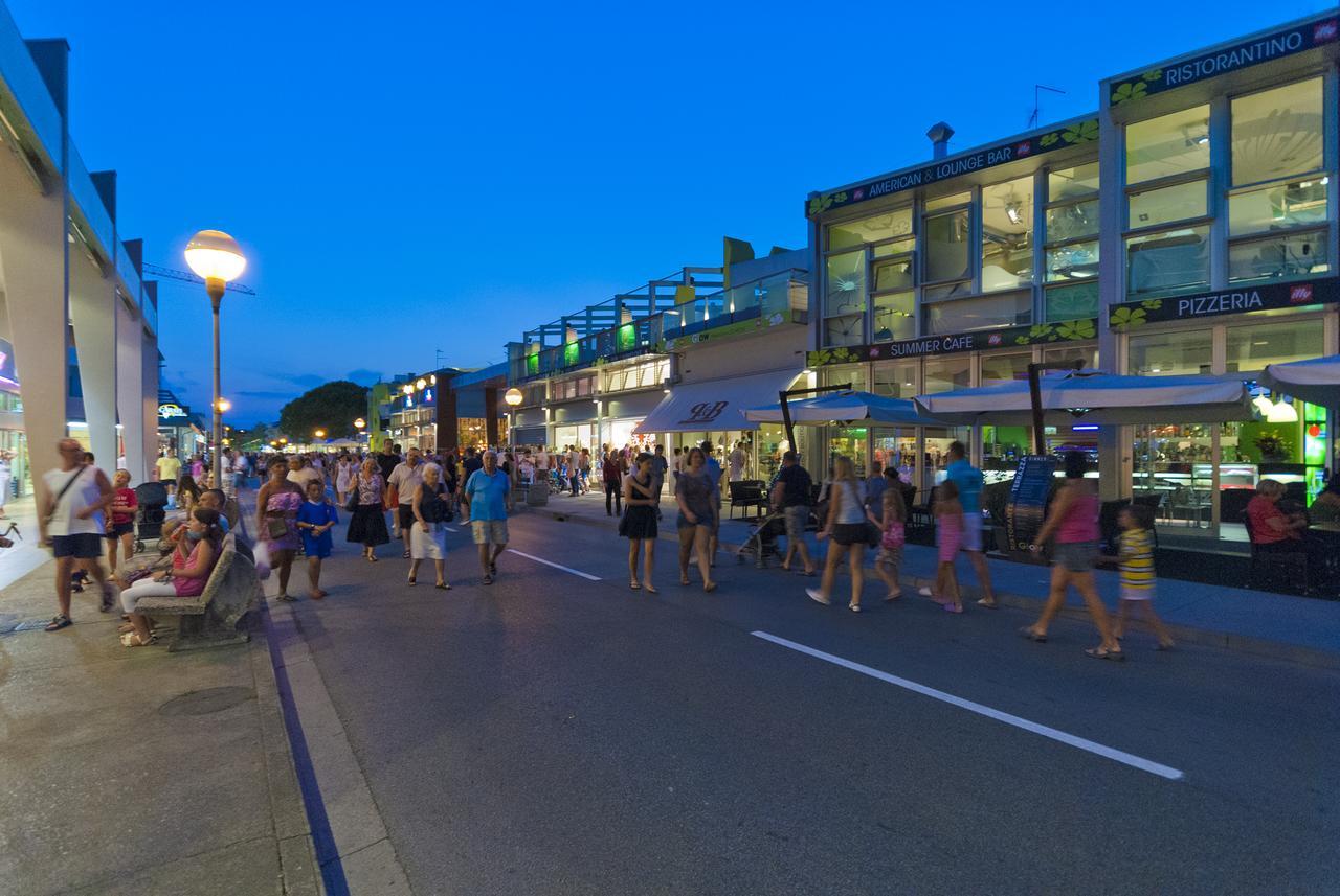 Vania Bibione Buitenkant foto