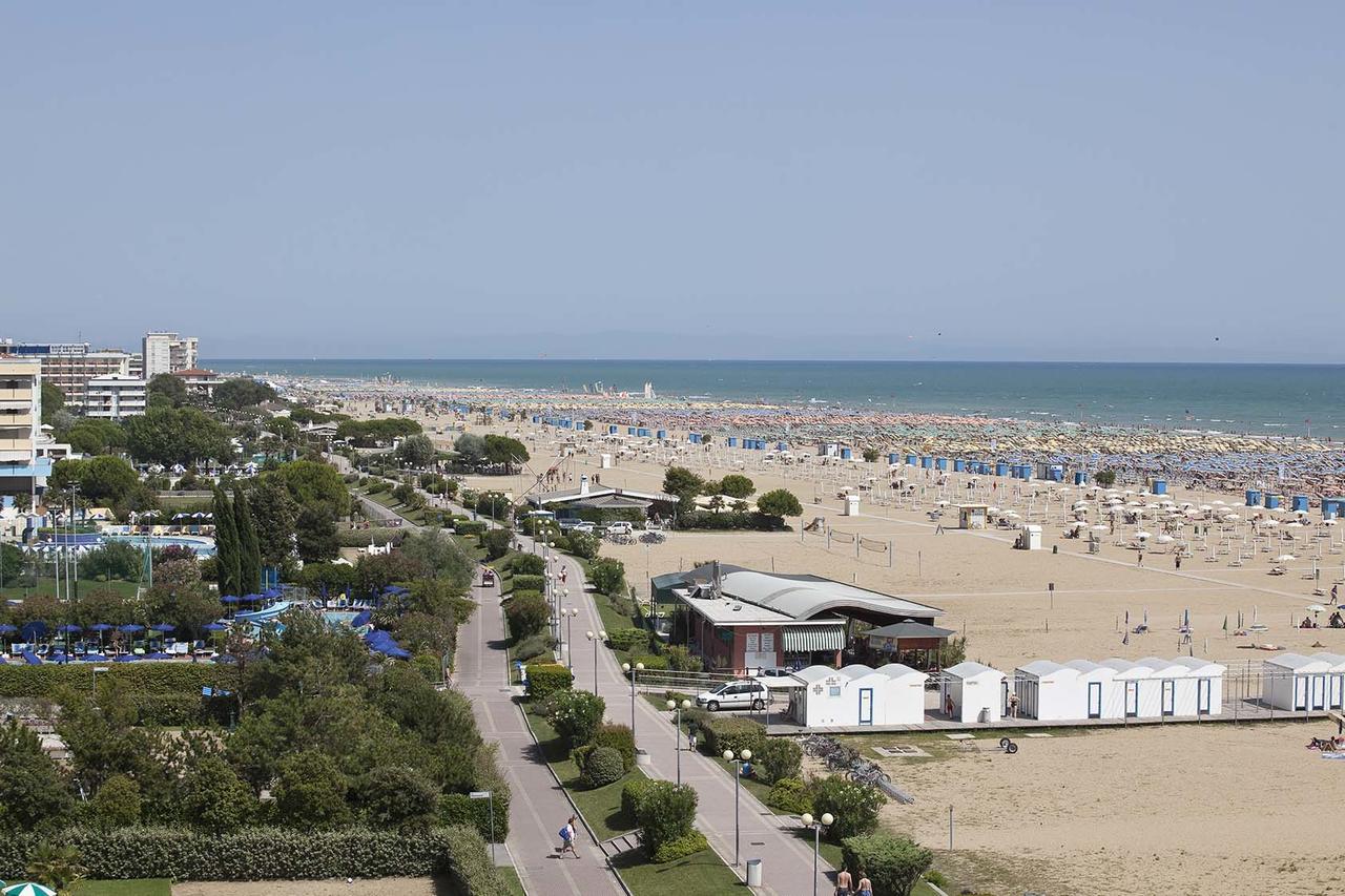 Vania Bibione Buitenkant foto